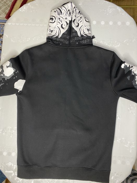 Продам Зип-худи.