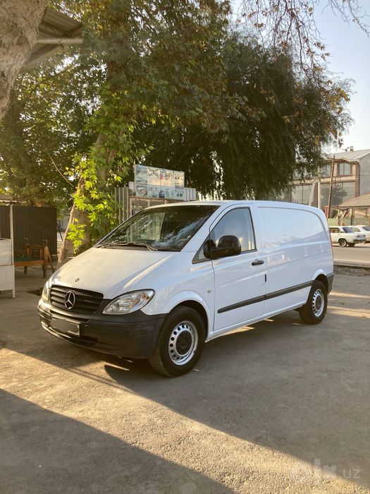 Mercedes Vito sotiladi