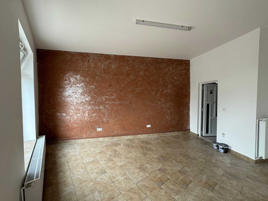 Spatiu Comercial, Birou, Spatiu de Depozitare etc.