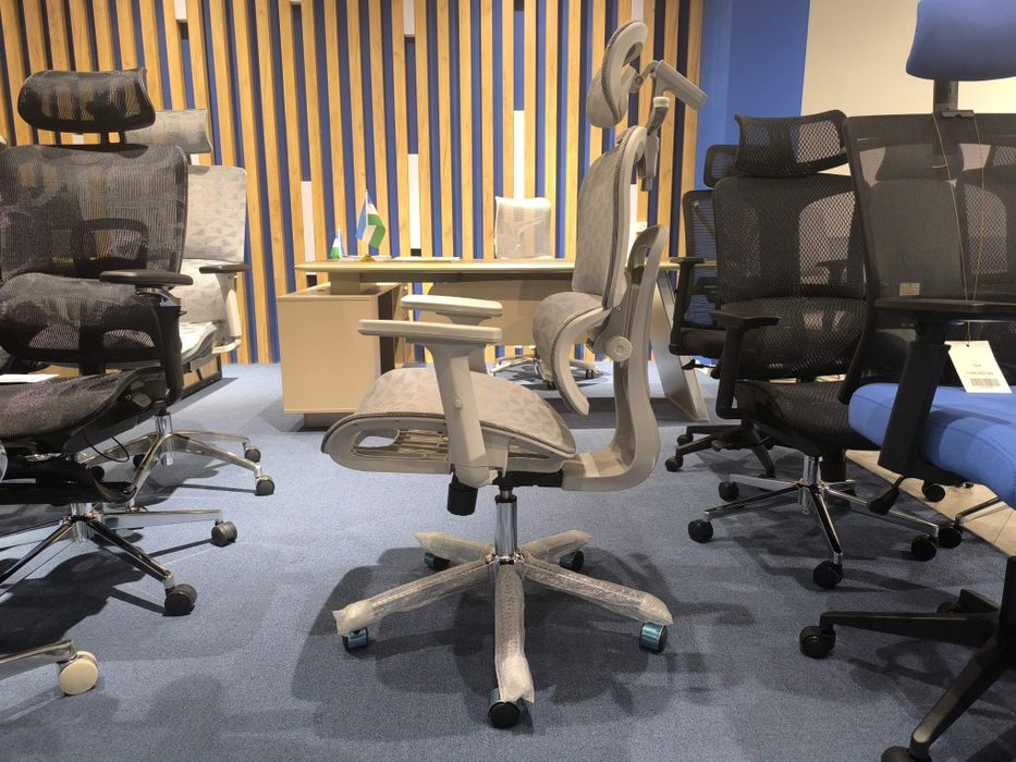 Kreslo ofis Aristo, Кресло офисное Aristo 627