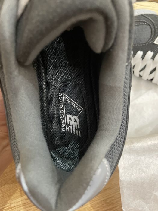 New Balance 2002r