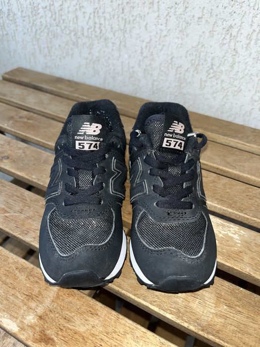 Маратонки New Balance номер 28