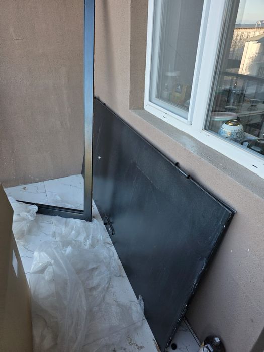 Продам дверь в отличном состоянии