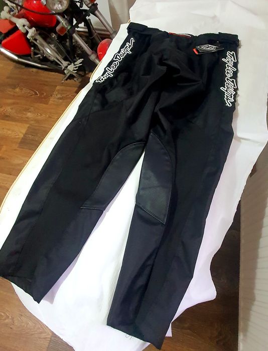 Pantaloni moto, mărimea 34!