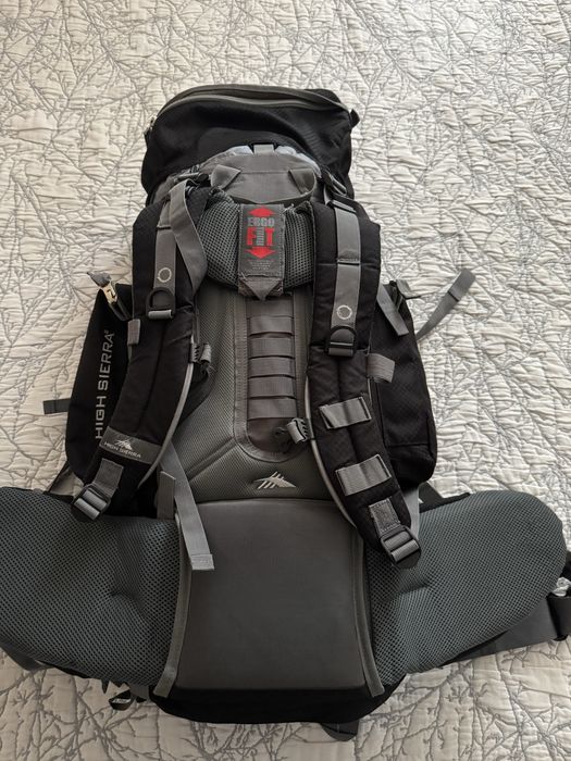 Туристическа раница HIGH SIERRA 55 литра