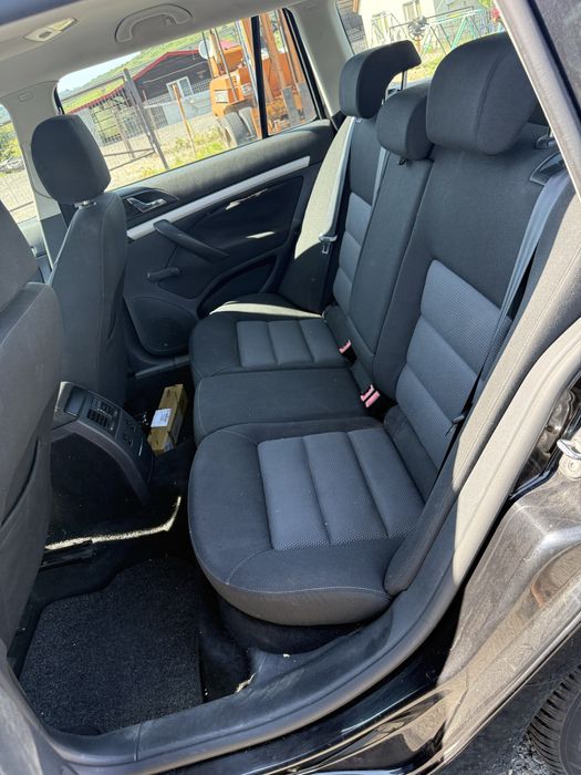 tripla stop spate skoda octavia 2 dezmembrari skoda