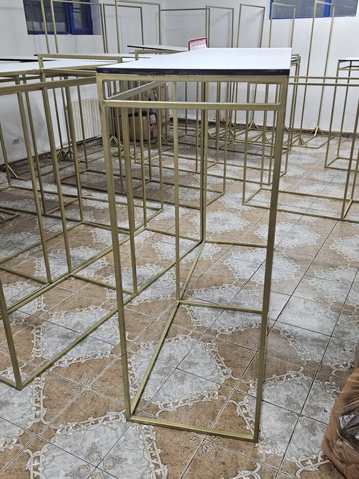 Торговое оборудование для одежды