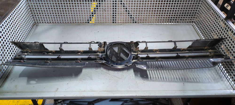 Grila fata volkswagen vw golf 6 hatchback