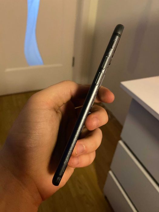 carcasa /capac baterie /piese -spate original iPhone 8