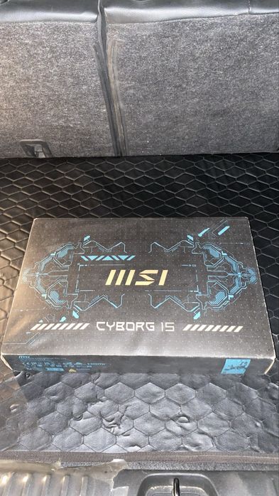 (Igravoy zborka) Msi Cyborg 15 A12VF