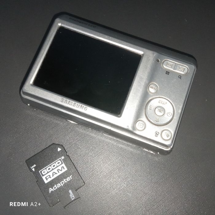 Samsung ES10 Camera. Made in china, SAMSUNG OPTO-ELECTRONICS CA.,LTD