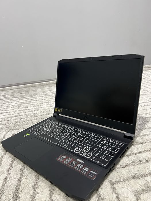Acer nitro 5 noutbuk sotiladi