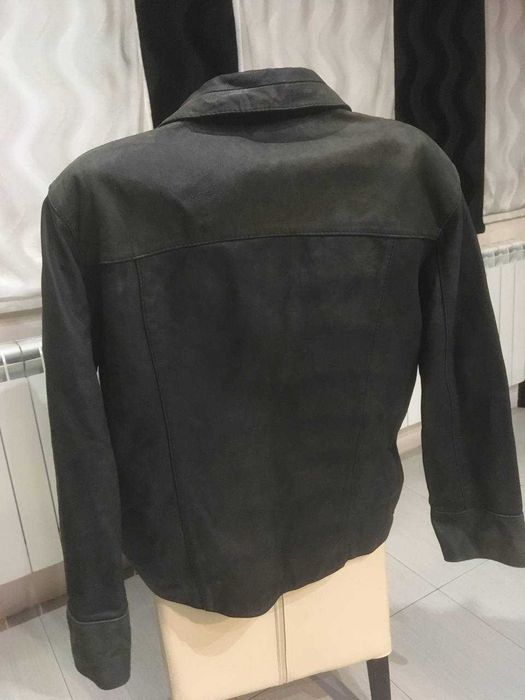 Кожено яке, естествена кожа, много добре запазено.