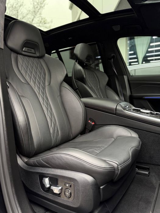 BMW X7 M60 2024
