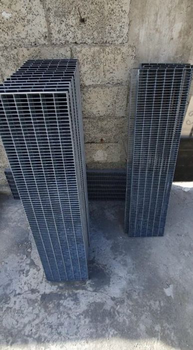 Trepte zincate galvanizate