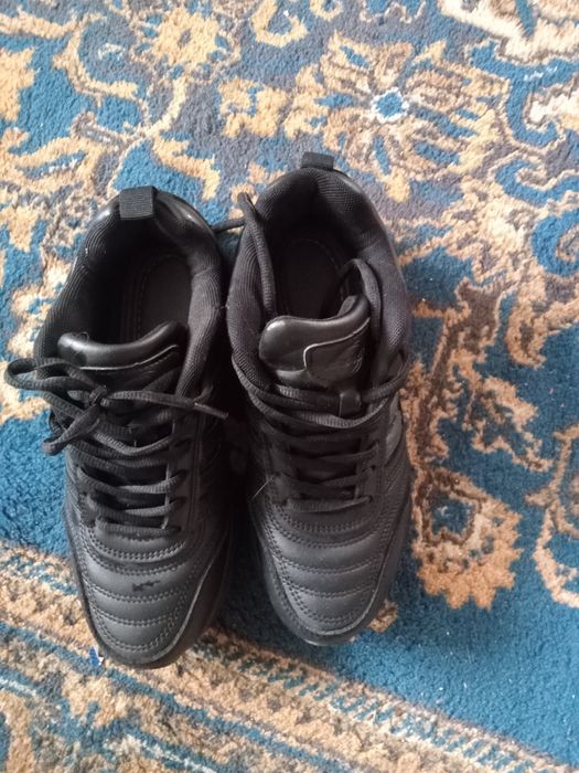 Продам обувь для подростка