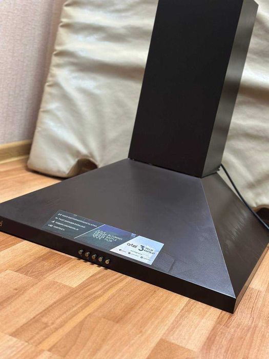 Вытяжка Artel, коричневая, продаю