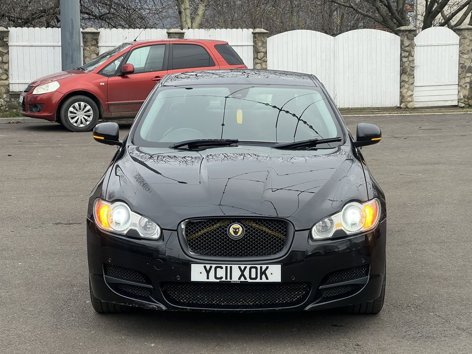 Jaguar~Xf~3.0D~258Cp BiTurbo Pachet S