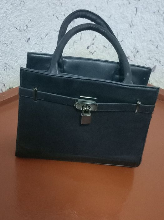 Juda ham qulay sumkalar