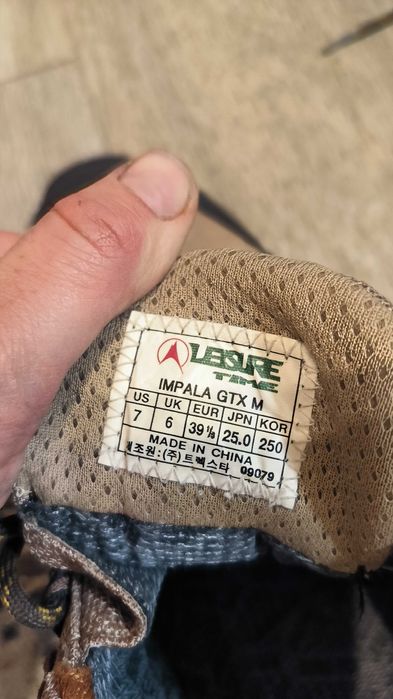 Ботинки горные 39-40 размер