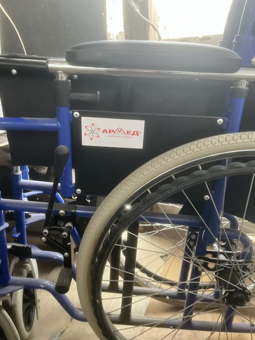 Продам инвалидную коляску!