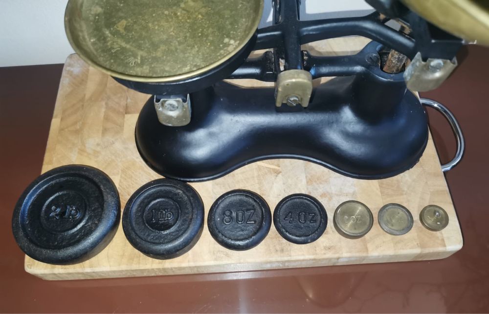 Антикварен кантар винтидж чугун и месинг VICTOR England от 60-70те г.