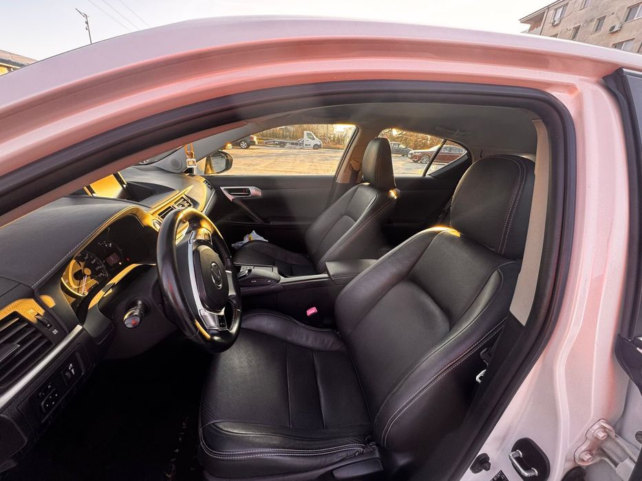 LEXUS CT 2011 — imagine 3