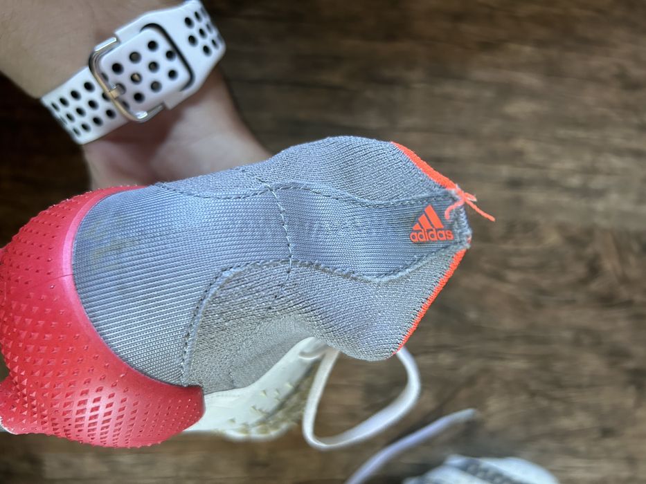 Професионални бутонки adidas Predator Freak 40,5