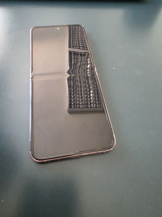 Samsung Z Flip 5 256 лилав