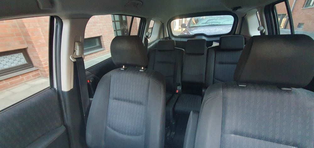 Mazda5 an 2010 143 cai