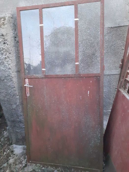 Boiler electric Ariston 50 litri, 2 uși și 3 rame geam din cornier 4