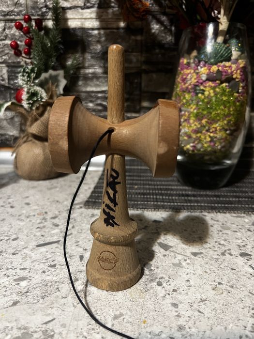 Ken broken shape semnat vilau xremus si dany