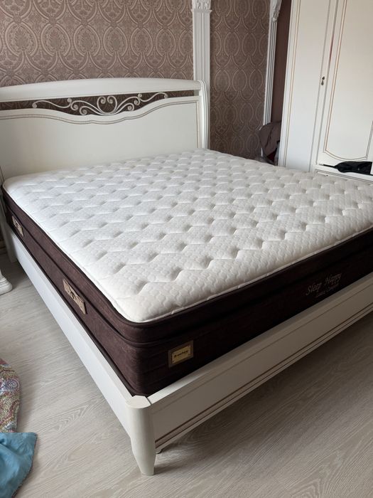 Матрас 180/200 производство Турция в идеальном состоянии