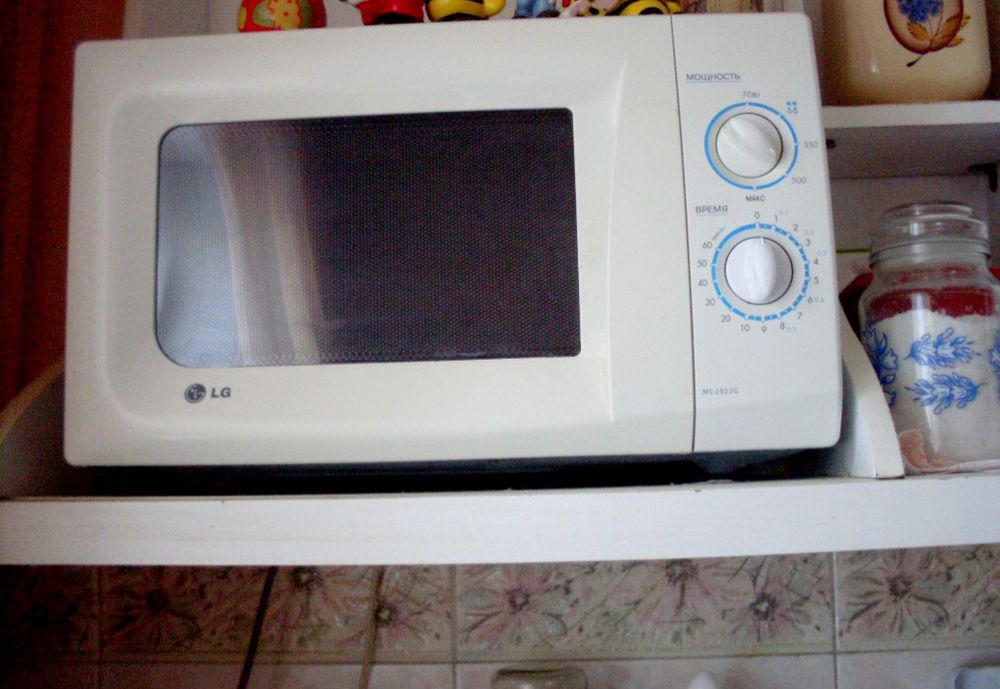 Продам микровалновую печь