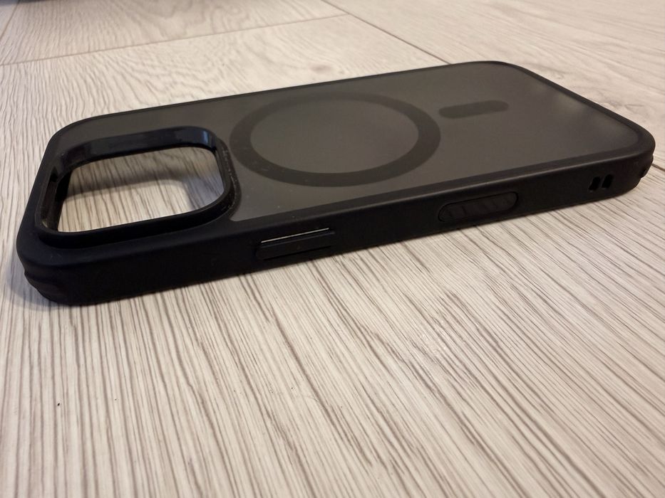 Husa Iphone 16 pro ESR Hybrid Halolock Magsafe