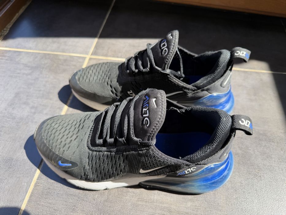Nike обувки 270.