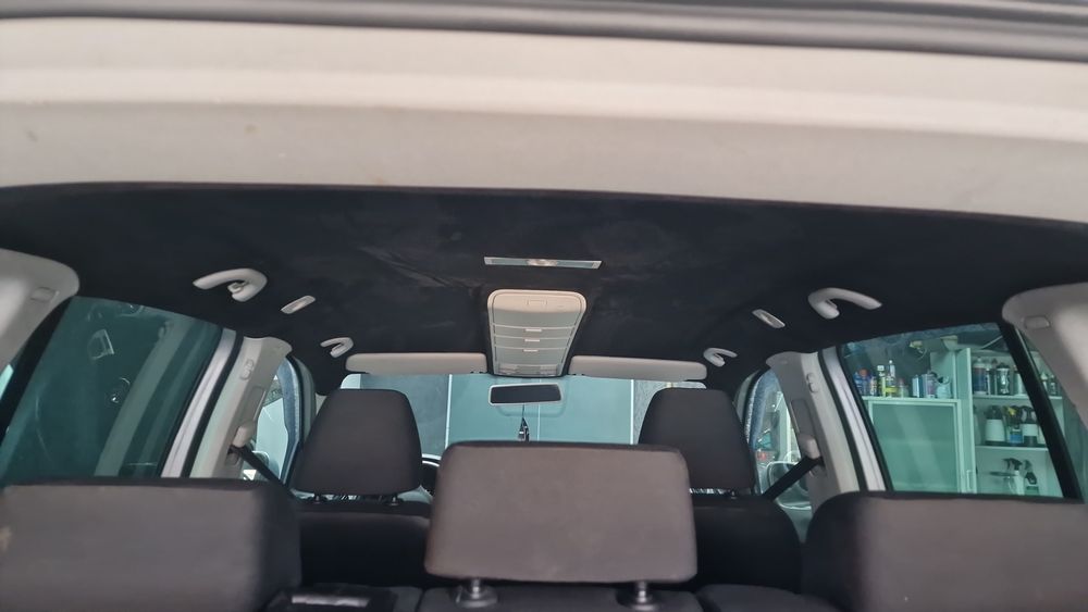 Retapitare fete de usi , plafon , stalpi