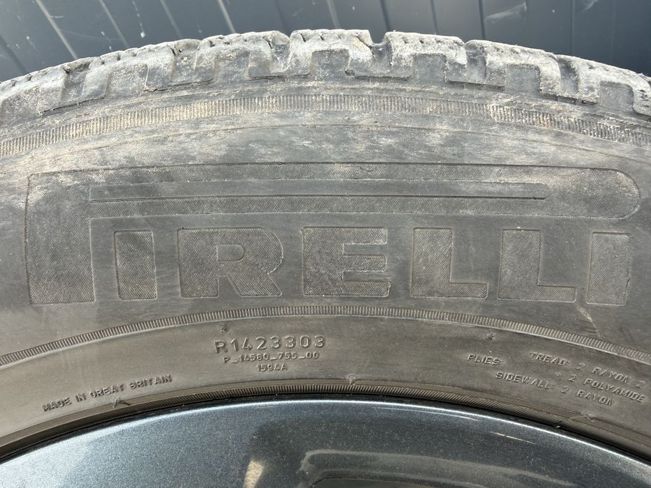 Audi Q7 FACE 2008-2014г Зимни Гуми 235/60/18 - 400€