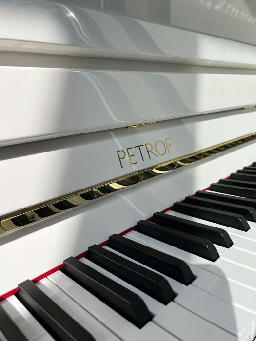 Ново пиано PETROF - P122 N2 продава пиано магазин Мелодия