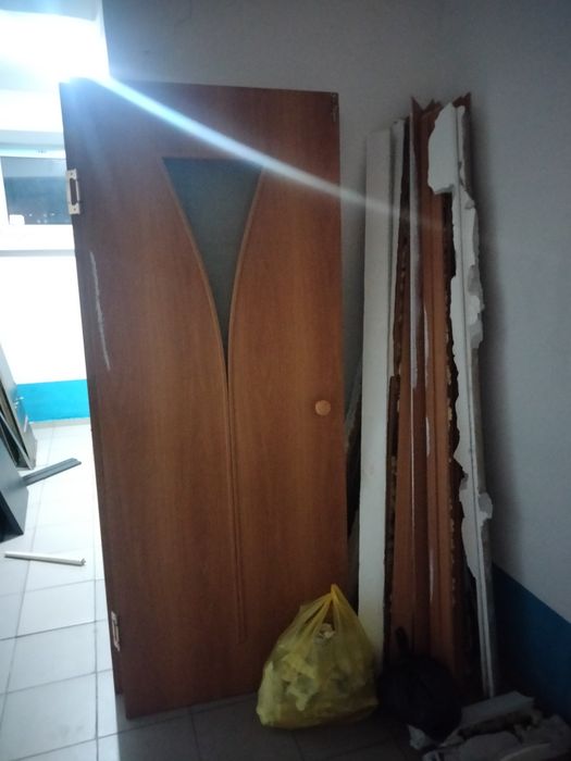 Отдам на двери бесплатно