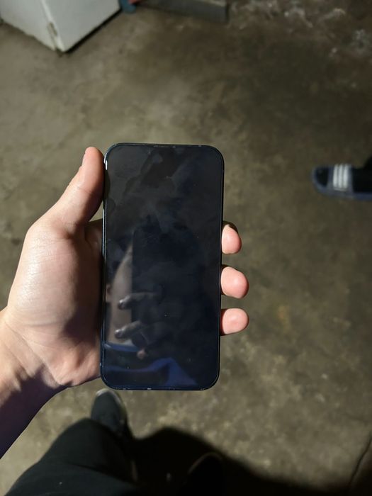 Iphone 13 темный синий