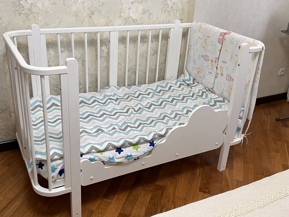 Десткая кроватка