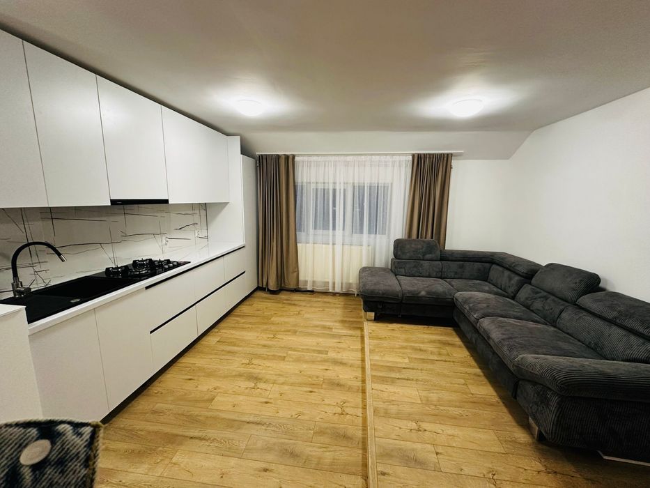 Inchiriez apartament