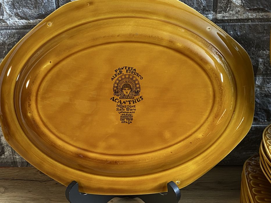 Винтидж испанска керамика чинии