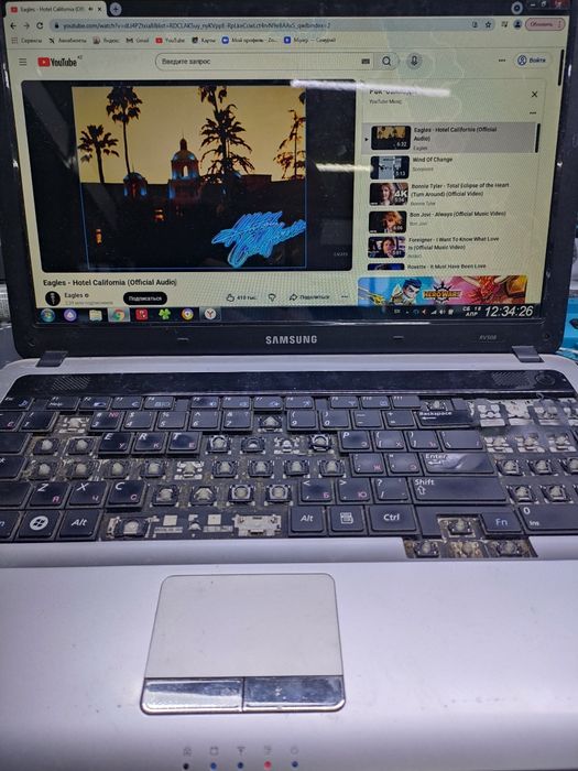 Ноутбук на запчасти. Зарядки нет. Состояние на фото. 5000 без торга.