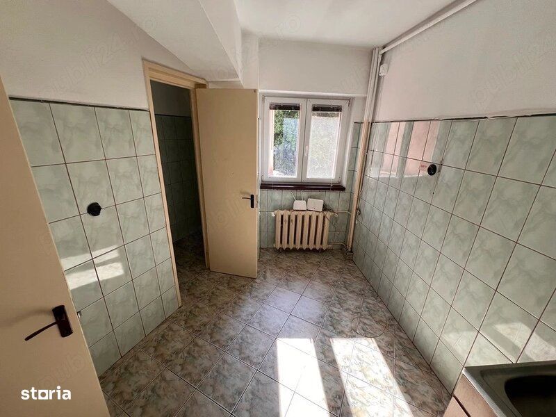 Mosilor / Stefan cel Mare / et 1 dec / bl 1980 / 2 min Metrou Obor / — fotografia 3