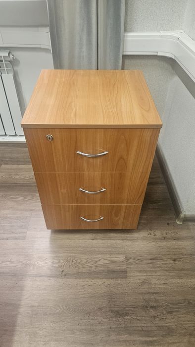 Продам тумбу комод