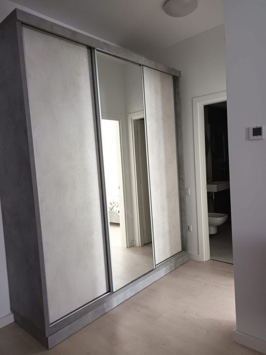 Inchiriez garsoniera pe bulevard