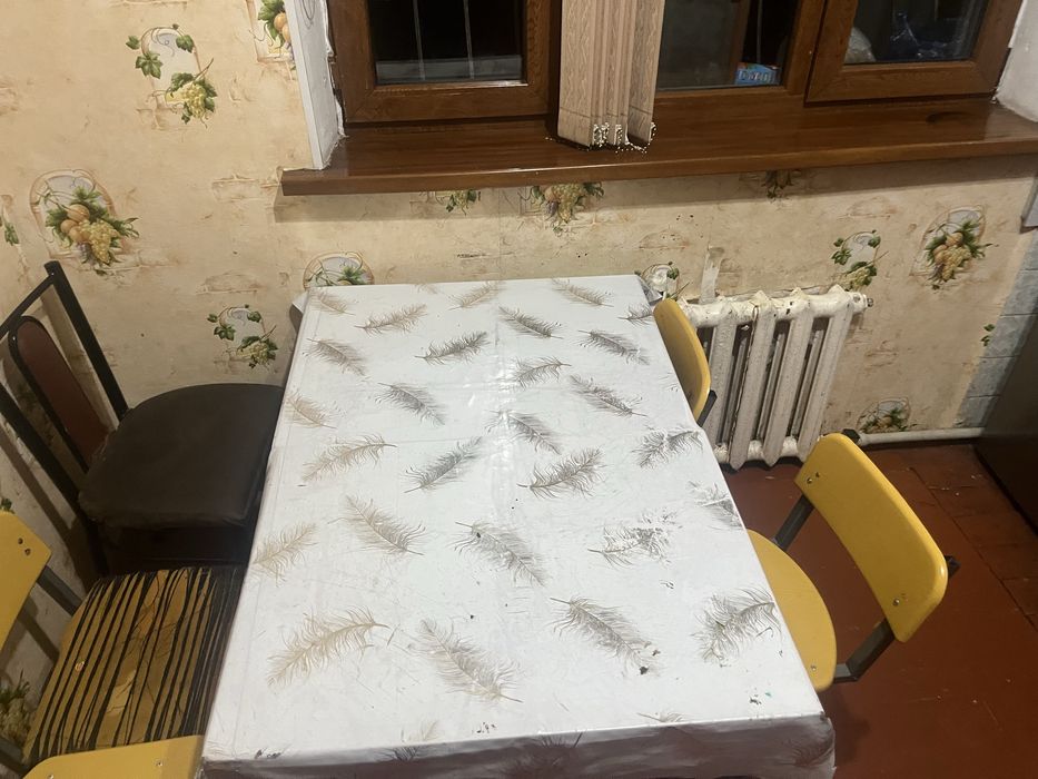 Стол. Для  кухонная