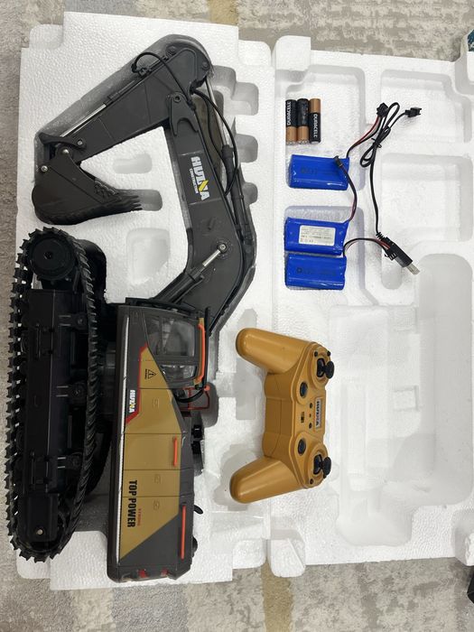Радиоуправляемый экскаватор HUINA R/C игрушки